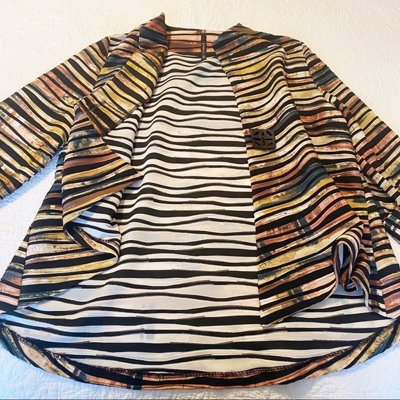 IC by Connie K Asymmetrical Striped 3/4 Sleeve Jacket - L - Picture 13 of 14